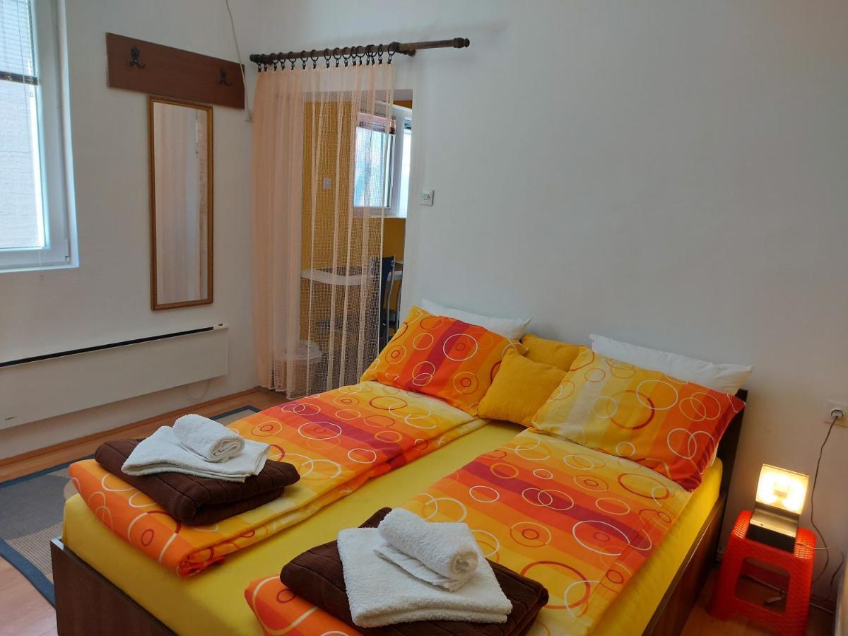 Guest House Pavlovic Soko Banja Bagian luar foto